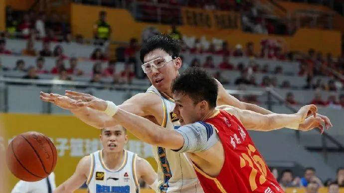 关于首钢队再战上海，全华班主力备战精锐外援的信息
